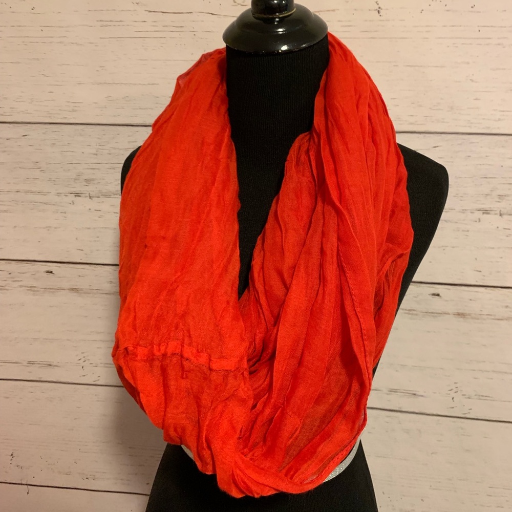 Red infinity scarf
